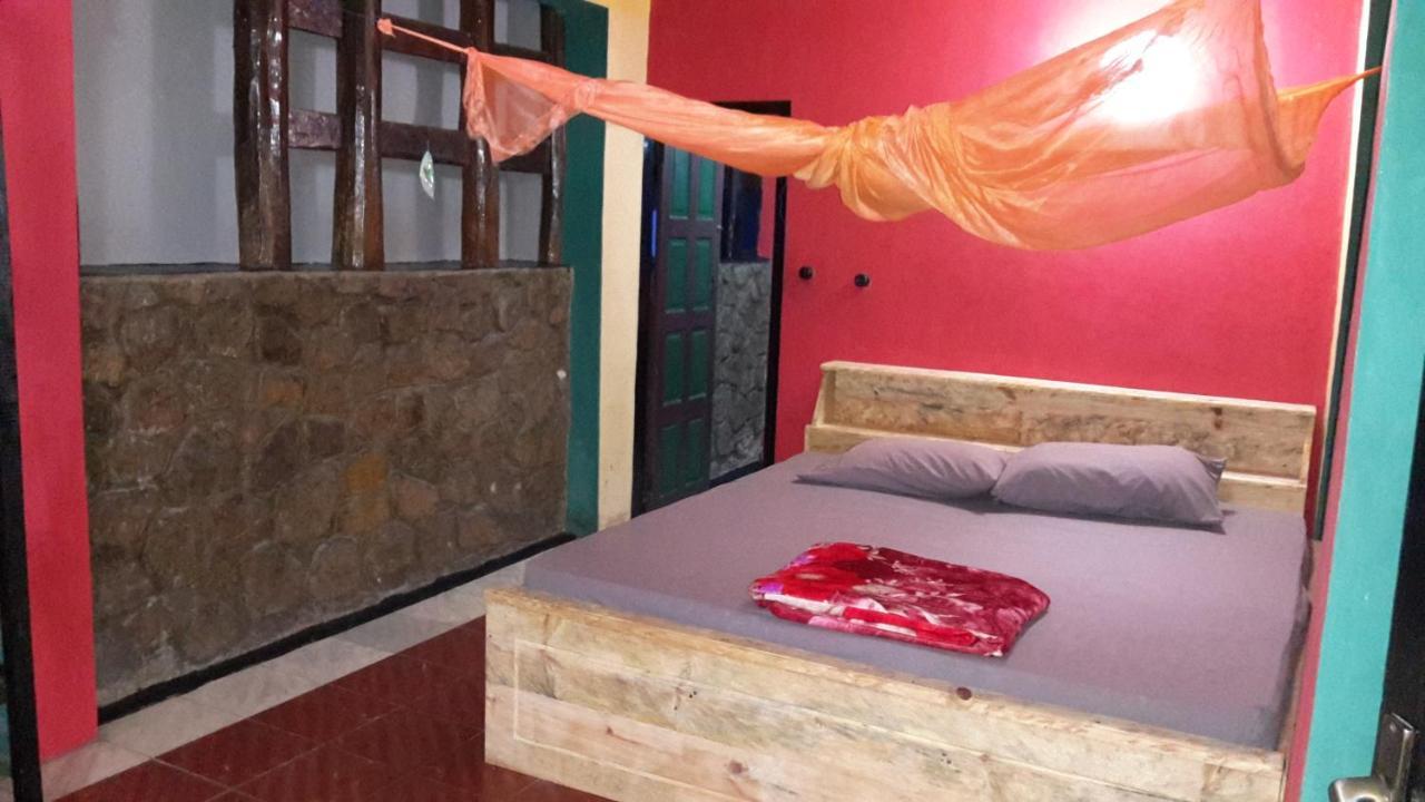 Liberta Homestay Tuk Tuk Exterior foto