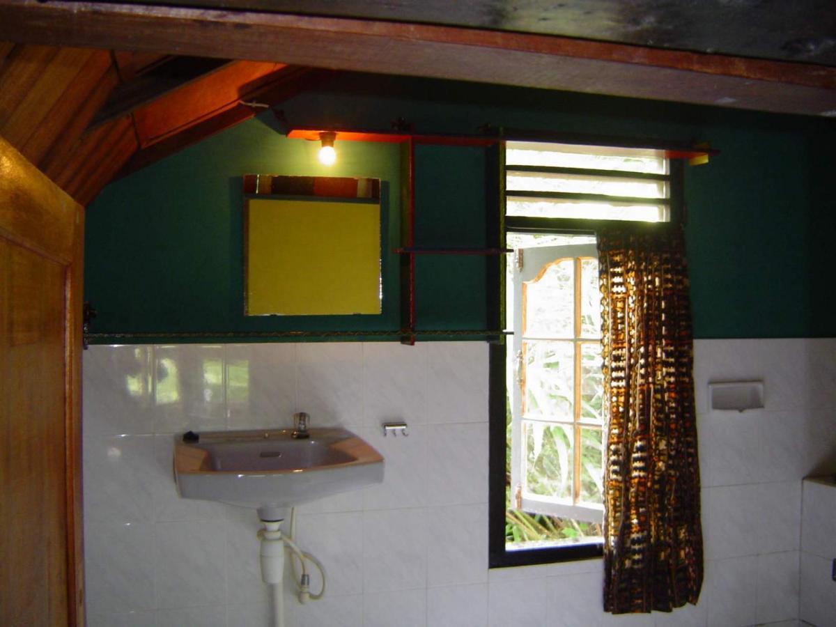 Liberta Homestay Tuk Tuk Exterior foto