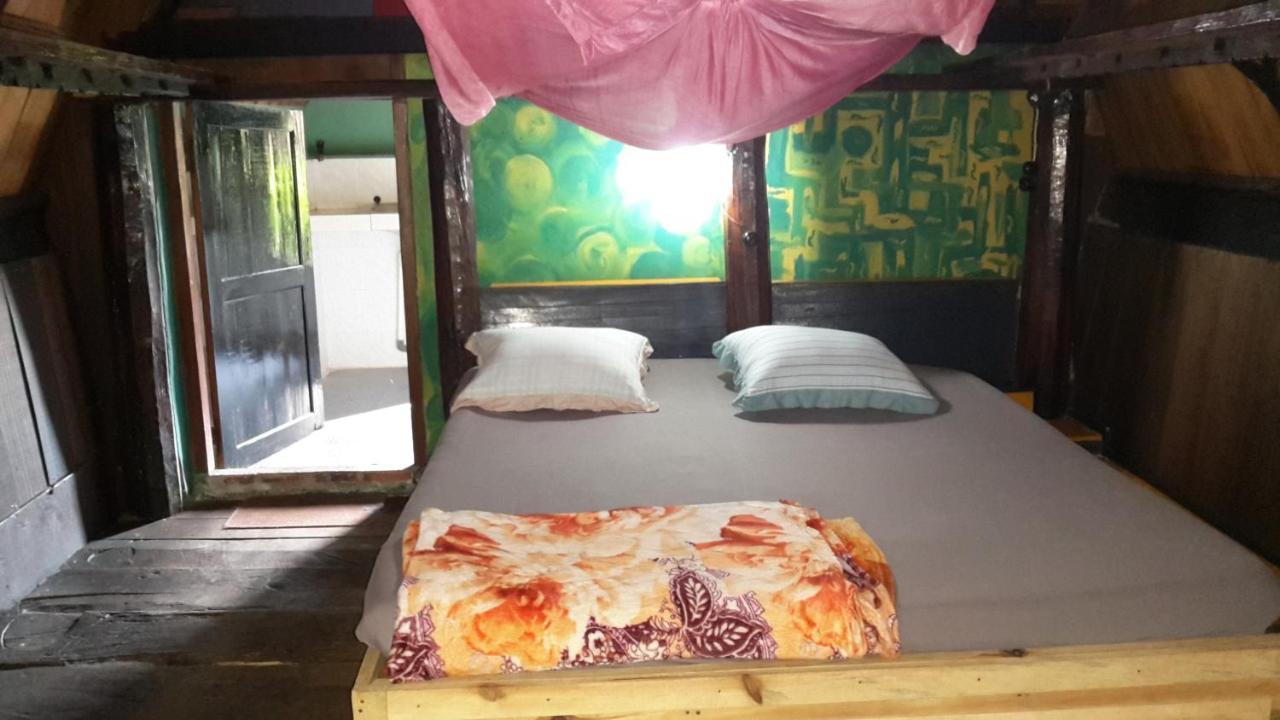 Liberta Homestay Tuk Tuk Exterior foto