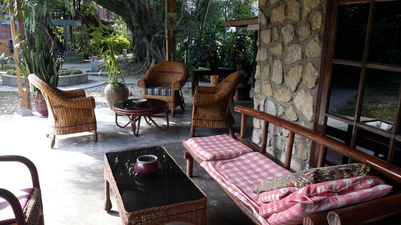 Liberta Homestay Tuk Tuk Exterior foto
