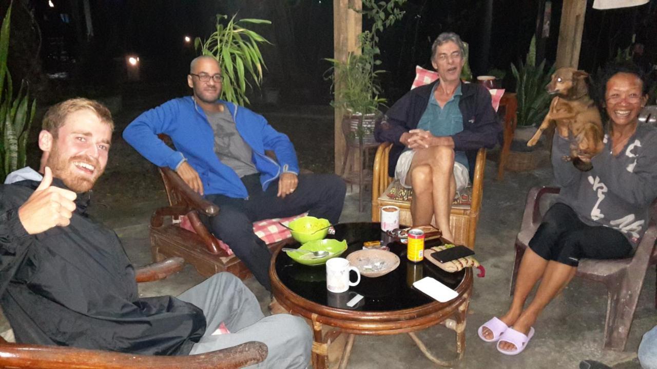 Liberta Homestay Tuk Tuk Exterior foto