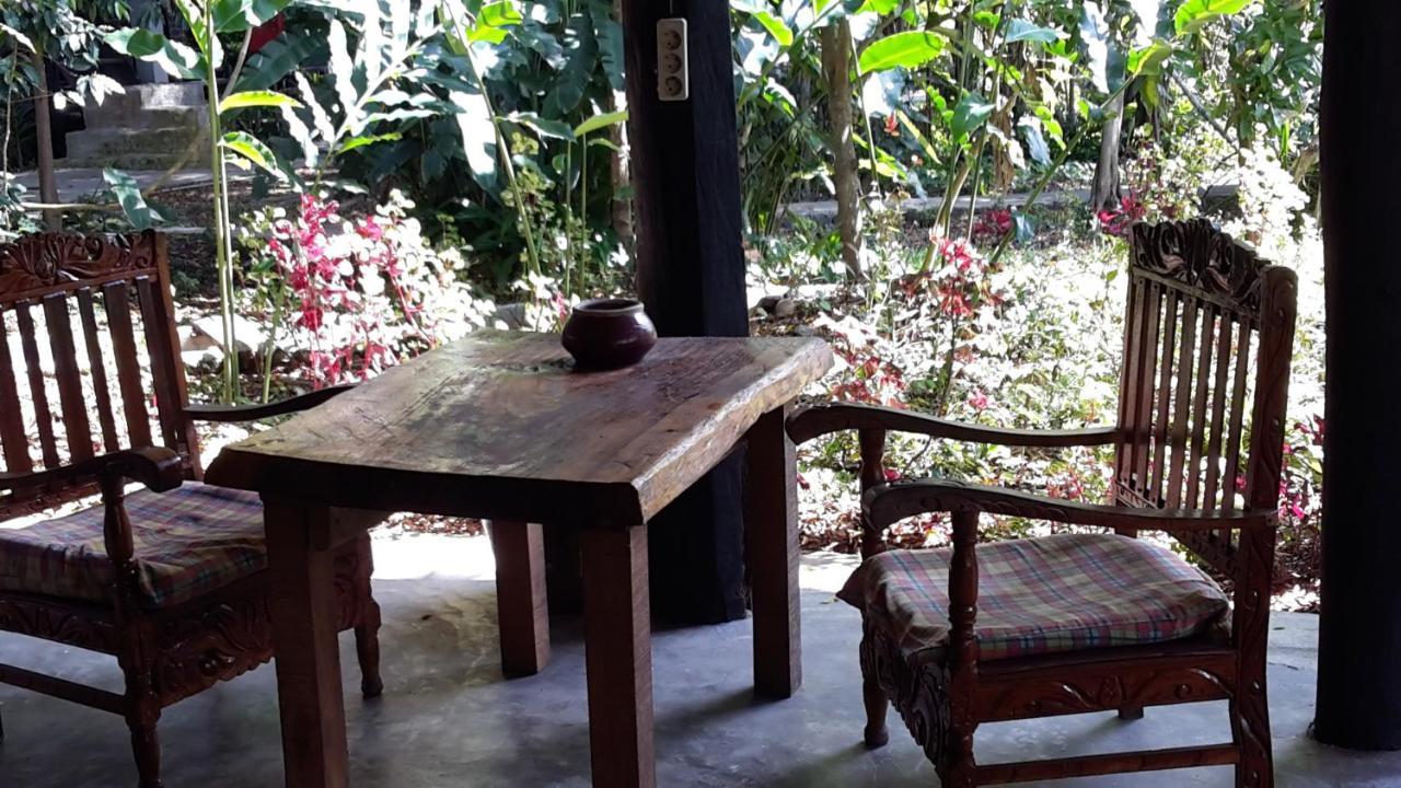 Liberta Homestay Tuk Tuk Exterior foto