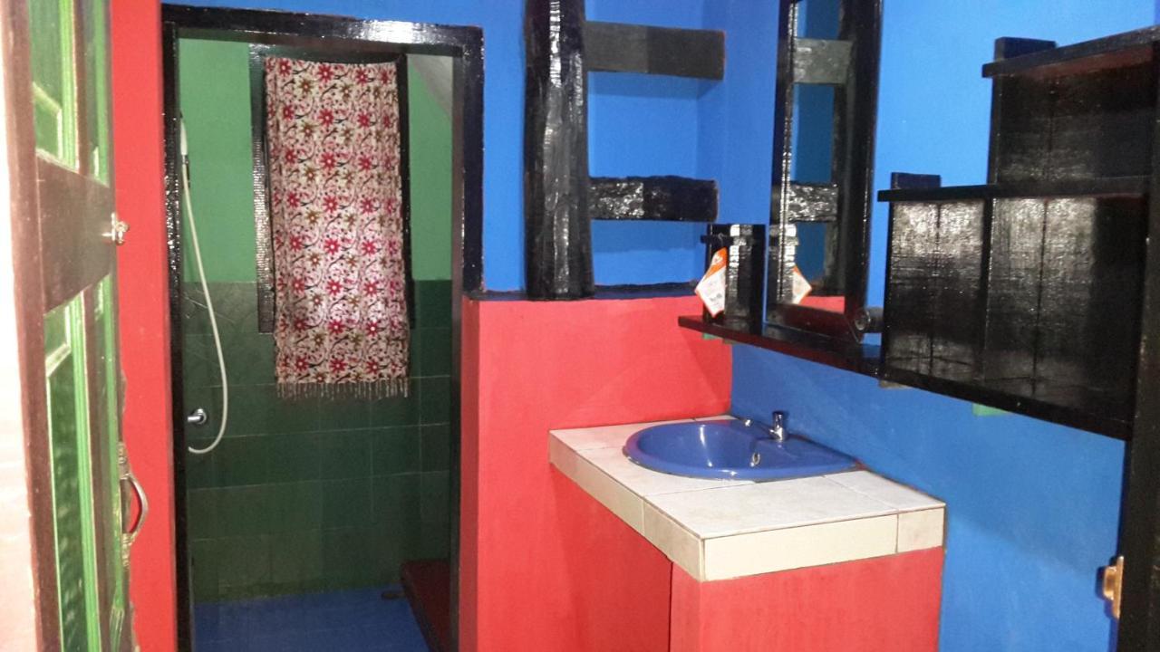 Liberta Homestay Tuk Tuk Exterior foto