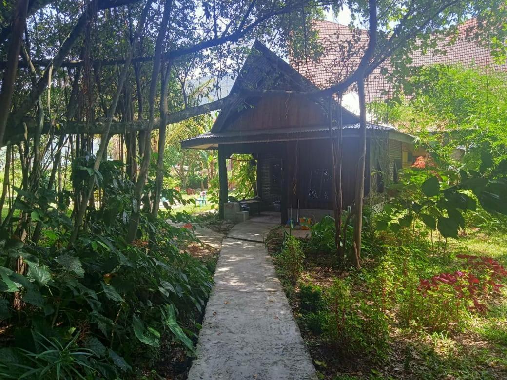 Liberta Homestay Tuk Tuk Exterior foto